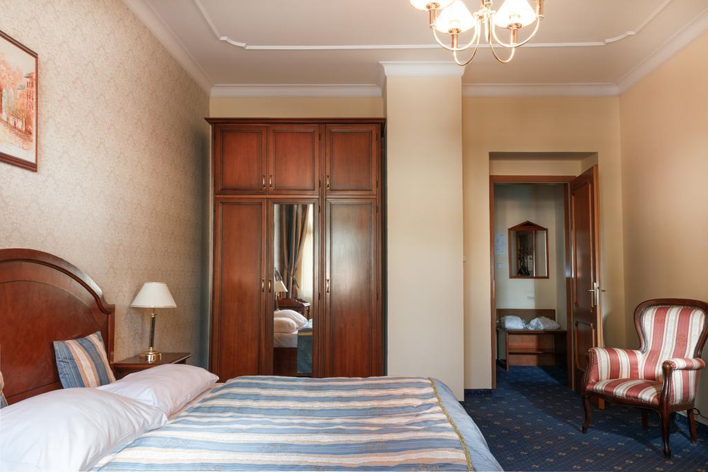 Hotel Ostende Karlowe Wary Zewnętrze zdjęcie